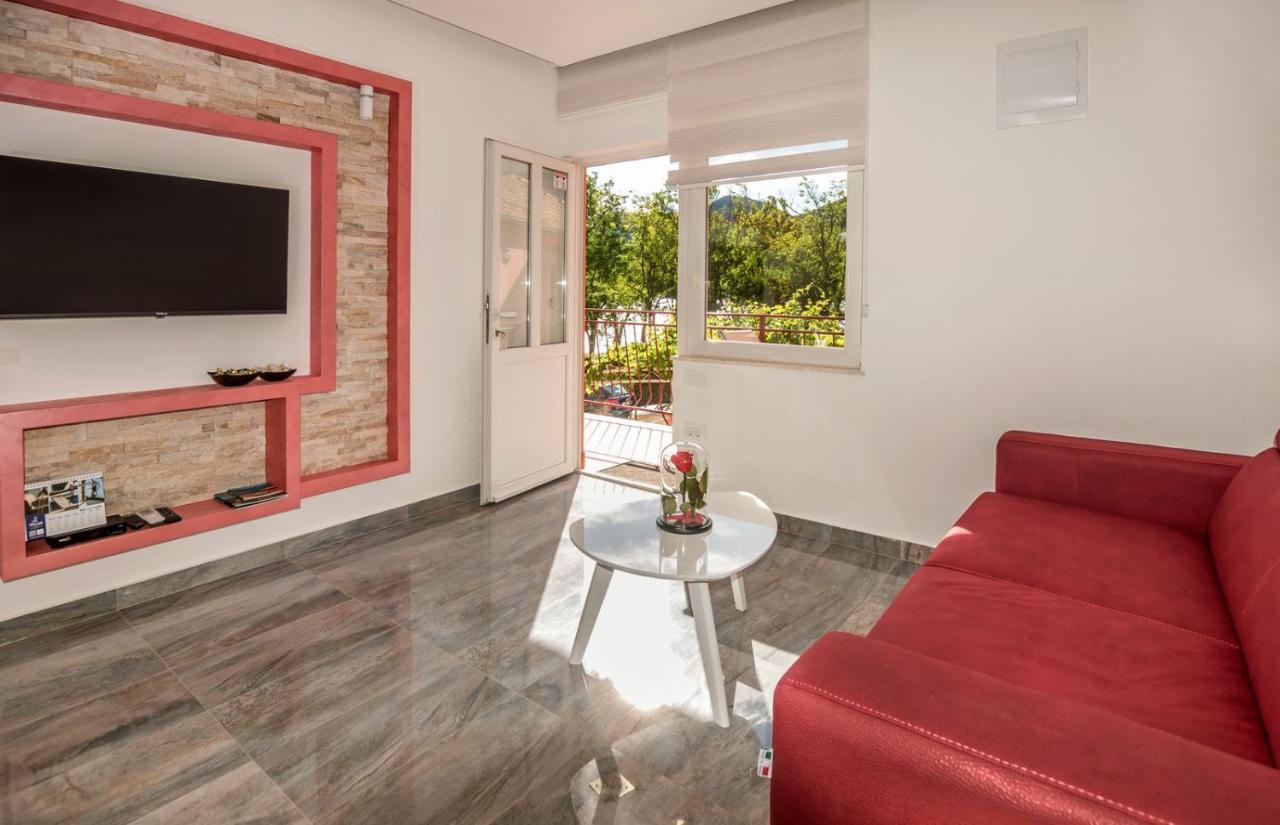 Apartments Vujicic Tivat Buitenkant foto