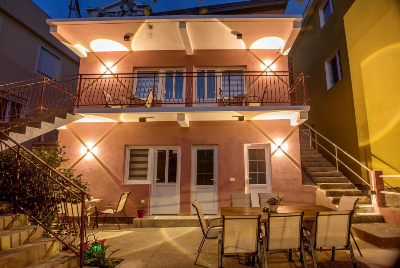 Apartments Vujicic Tivat Buitenkant foto